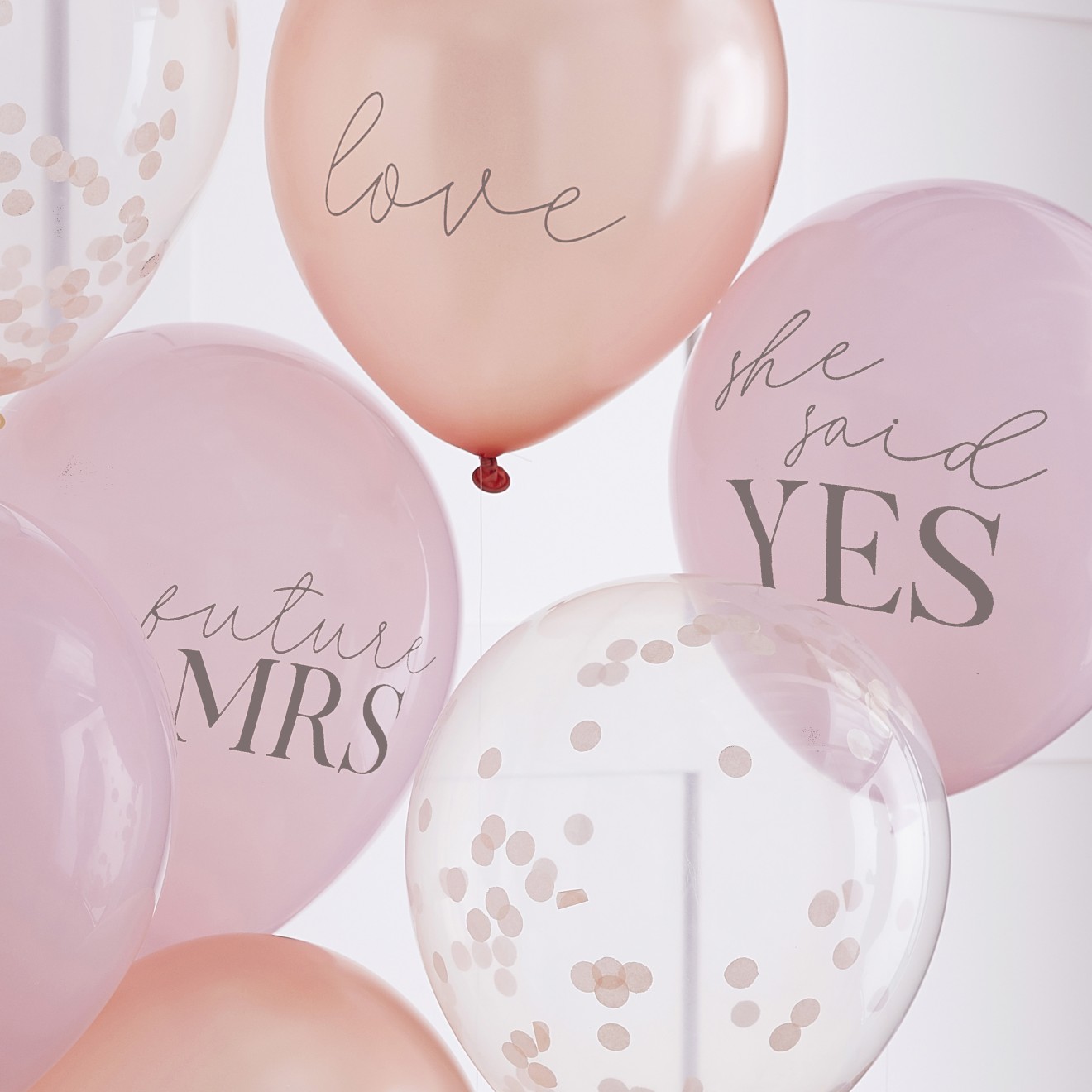 8 MIXed pack of hen party slogan & confetti balloons
