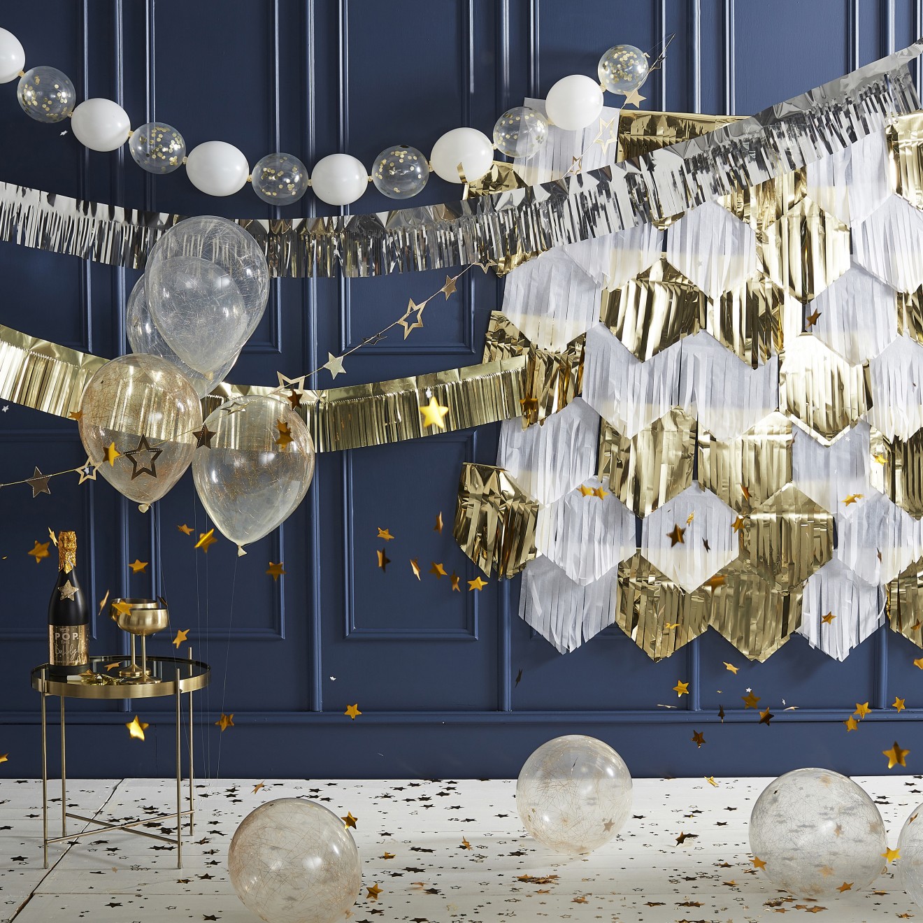 1 Garland - Fringe Foil - Gold