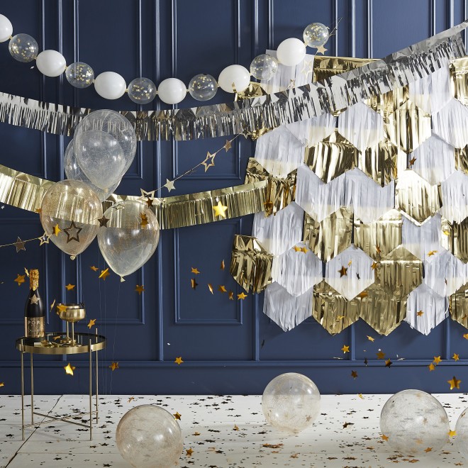 1 Garland - Fringe Foil - Gold