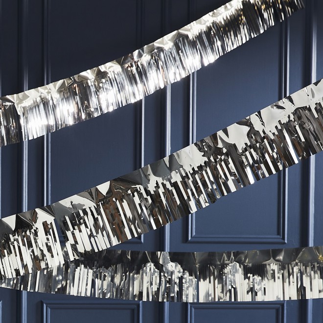 1 Garland - Fringe Foil - Silver