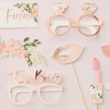 10 Photo Booth Props