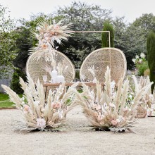 1 Balloon Arch - White, Peach and Rose Gold with Fans