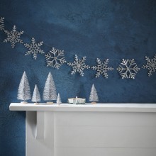 1 Garland - Silver Snowflakes